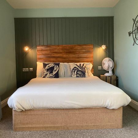 The Goldon Lion Hotel Weymouth Bagian luar foto