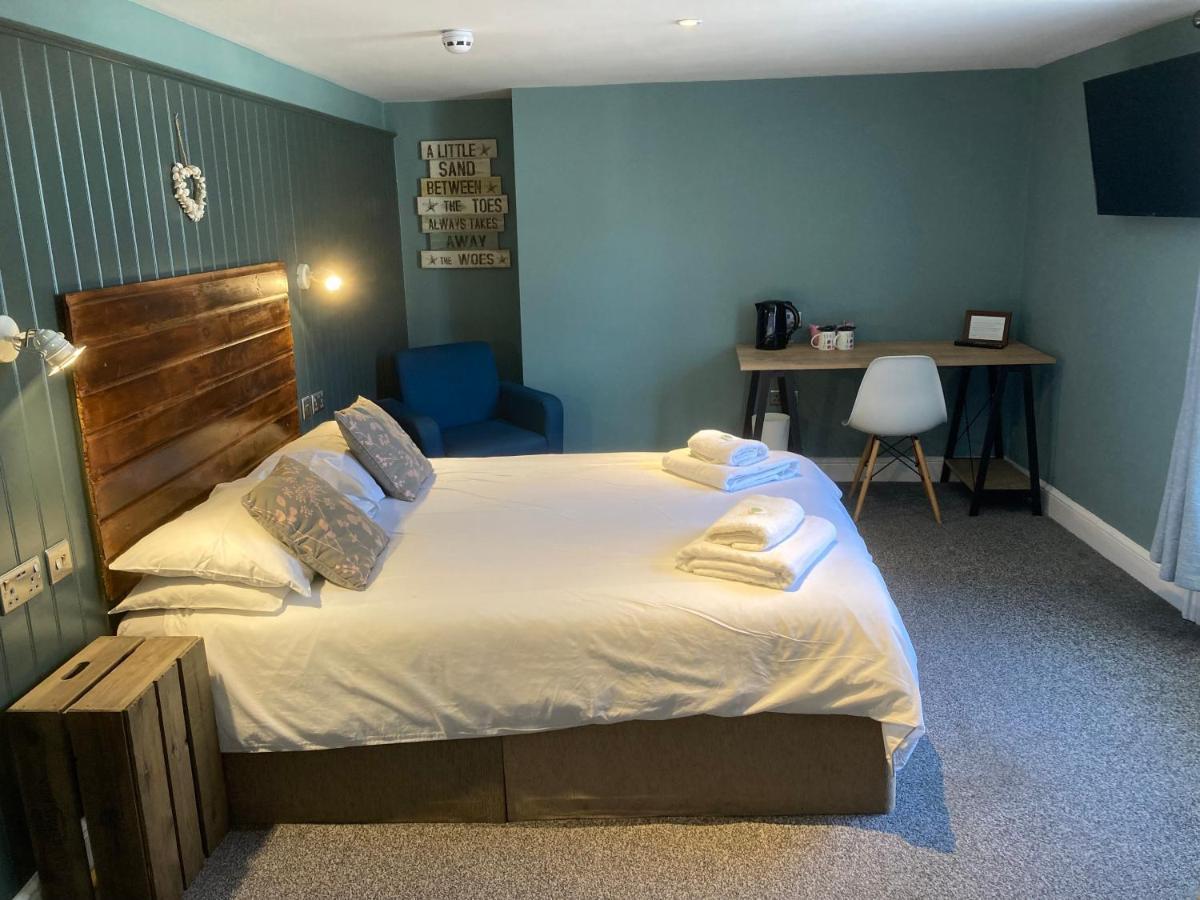 The Goldon Lion Hotel Weymouth Bagian luar foto